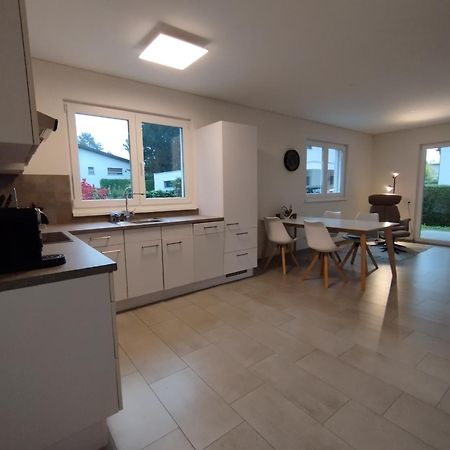 Crown Living Design Apartment - Gratis Parkplatz - Wlan - Kueche - Self Check-In Altach Екстериор снимка