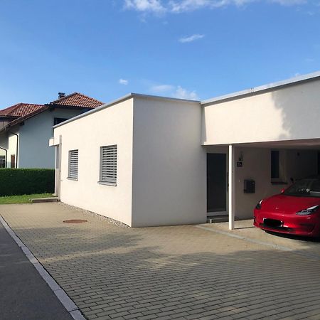 Crown Living Design Apartment - Gratis Parkplatz - Wlan - Kueche - Self Check-In Altach Екстериор снимка