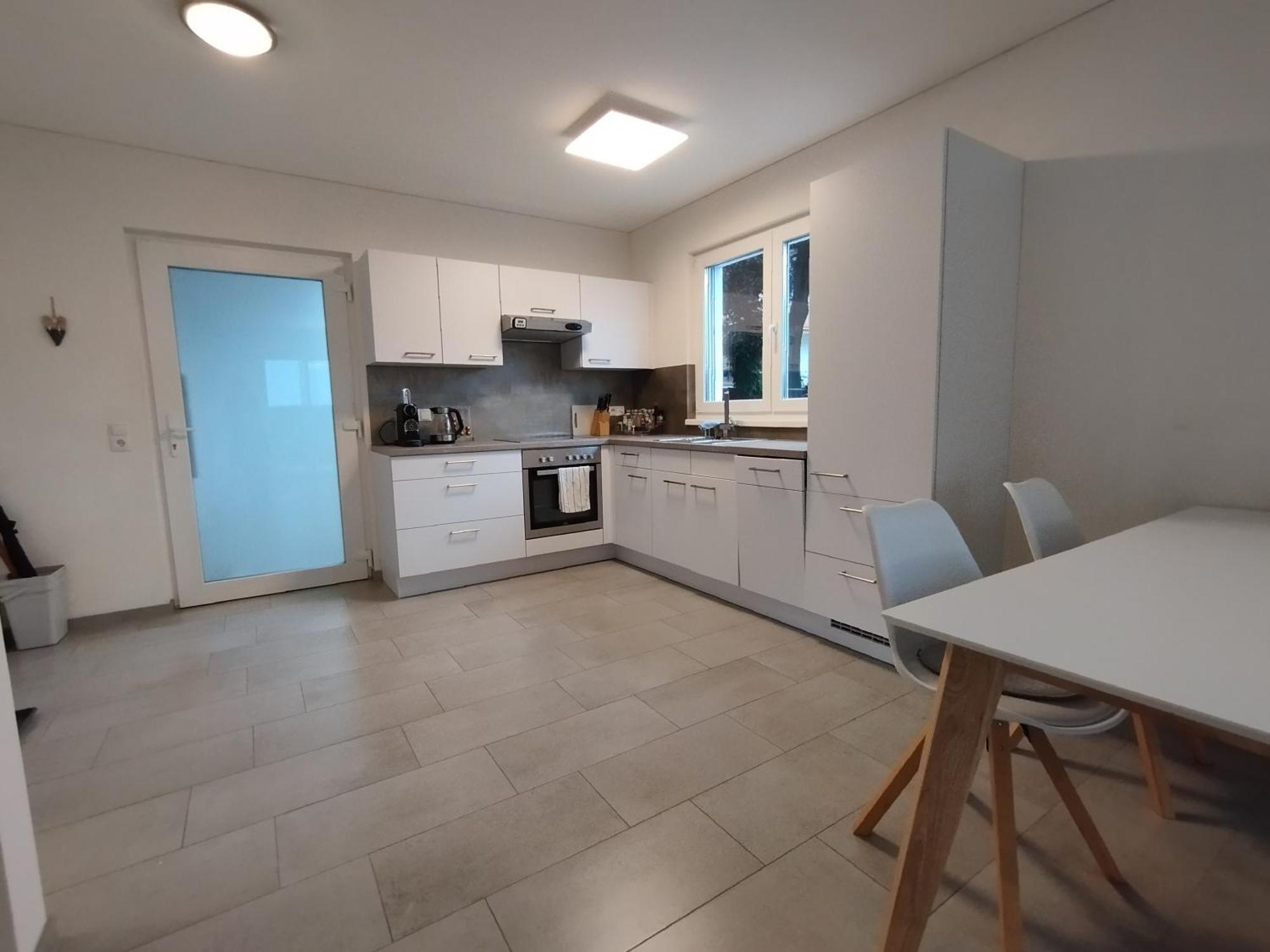 Crown Living Design Apartment - Gratis Parkplatz - Wlan - Kueche - Self Check-In Altach Екстериор снимка