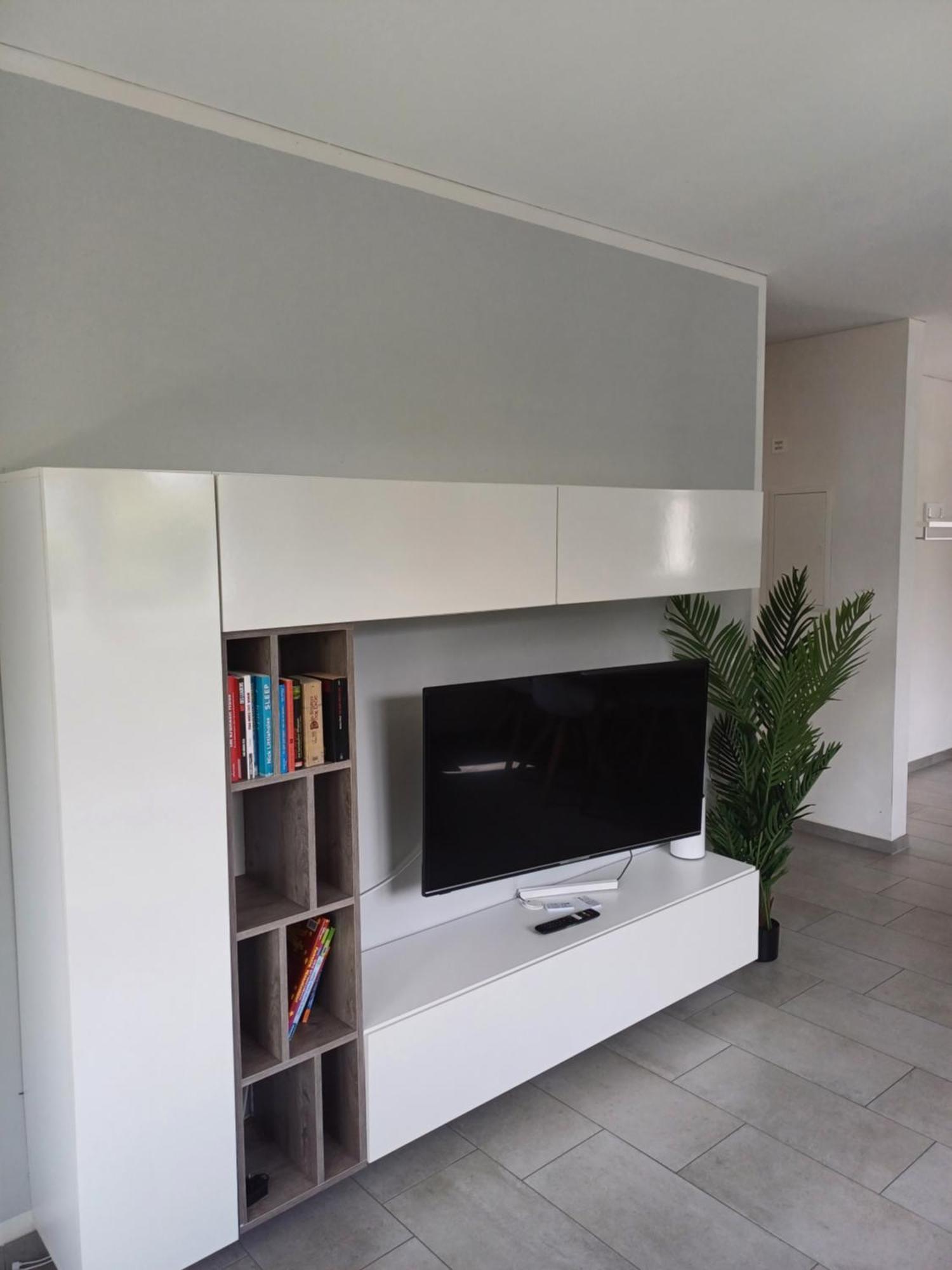 Crown Living Design Apartment - Gratis Parkplatz - Wlan - Kueche - Self Check-In Altach Екстериор снимка